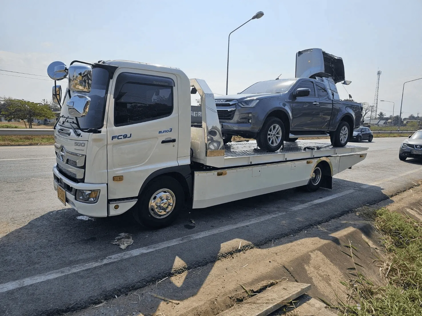 บริการรถยกฉุกเฉินในเขตศรีราชา